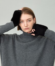 ICB（アイシービー）の「ファー手袋（手袋）」