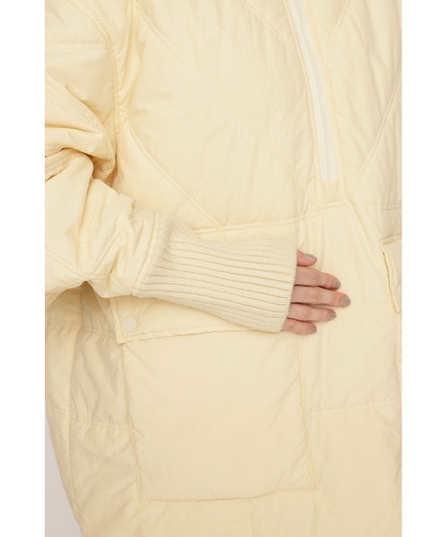 SLY(スライ)の「QUILTING STAND NYLON PULLOVER キルティング スタンド ナイロンプルオーバー 秋服 冬服(ブルゾン・レディース・ブラック/ブラウン/アイボリー・FREE)」の10枚目の写真