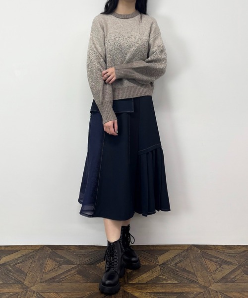 NICOLE CLUB(ニコル クラブ)の「グラデーションラメニット(ニット/セーター・レディース・ベージュ/チャコール/グレー・FREE)」の5枚目の写真