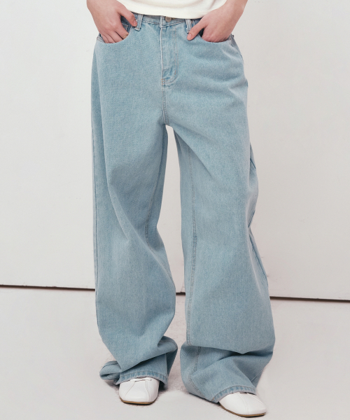 NICK&NICOLE(ニックアンドニコール)の「NICOLE ROSE POCKET DENIM PANTS_LIGHT BLUE(デニムパンツ・レディース・その他・SMALL/MEDIUM/LARGE)」の2枚目の写真