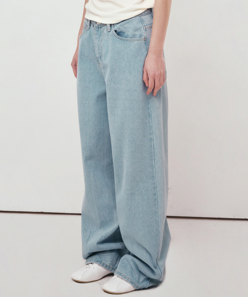 NICK&NICOLE(ニックアンドニコール)の「NICOLE ROSE POCKET DENIM PANTS_LIGHT BLUE(デニムパンツ・レディース・その他・SMALL/MEDIUM/LARGE)」の4枚目の写真