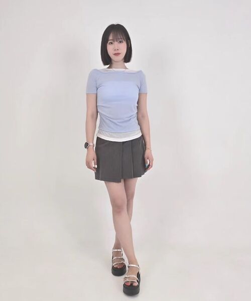PLACE STUDIO(プレイススタジオ)の「シースルーダブルレイヤードピンタックスリムフィット半袖スリーブTシャツ_3COLOR(Tシャツ/カットソー・レディース・ブルー/ブラック/グレー・FREE)」の6枚目の写真