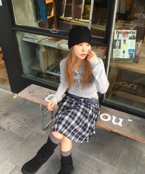 ROCKCAKE(ロックケーキ)の「Classic Henly Neck Top - Gray(Tシャツ/カットソー・レディース・その他・SMALL)」の3枚目の写真