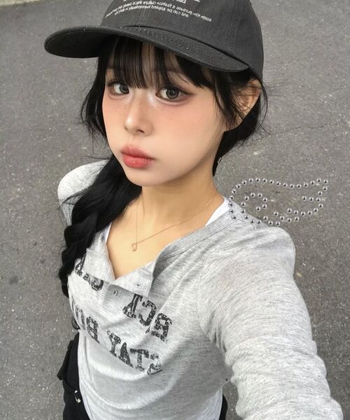 ROCKCAKE(ロックケーキ)の「Classic Henly Neck Top - Gray(Tシャツ/カットソー・レディース・その他・SMALL)」の5枚目の写真