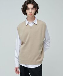 MUSINSA STANDARD（ムシンサスタンダード）の「LAMBSWOOL V-NECK KNIT VEST [BEIGE]（ニット/セーター・メンズ）」