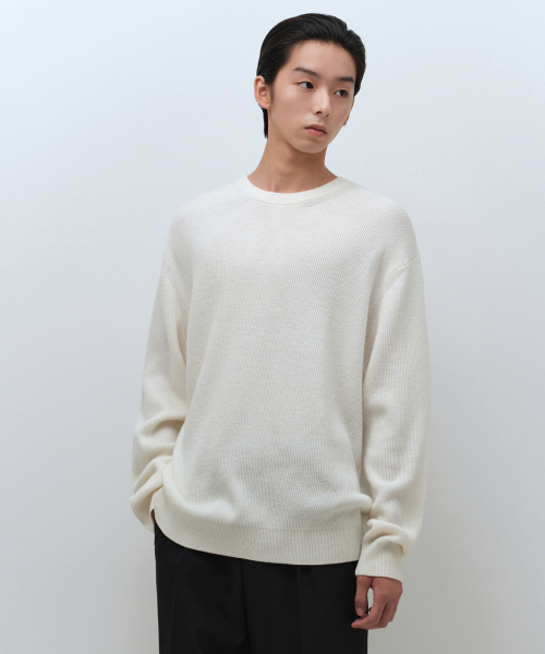 MUSINSA STANDARD（ムシンサスタンダード）の「[ビクトリアウール] ミニマルリブクルーネックニット [クリーム]（ニット/セーター・メンズ・その他・LARGE/MEDIUM/X-LARGE/XX-LARGE/SMALL）」の3枚目の写真