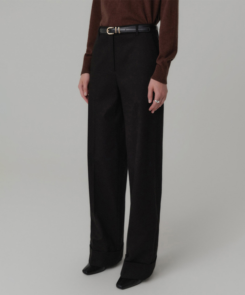 LOOKAST(ルックキャスト)の「ジェインストレートカブラ起毛パンツ_ブラック / JEIN STRAIGHT CABRA GIMO PANTS_BLACK(その他パンツ・レディース・ブラック・SMALL/MEDIUM)」の2枚目の写真