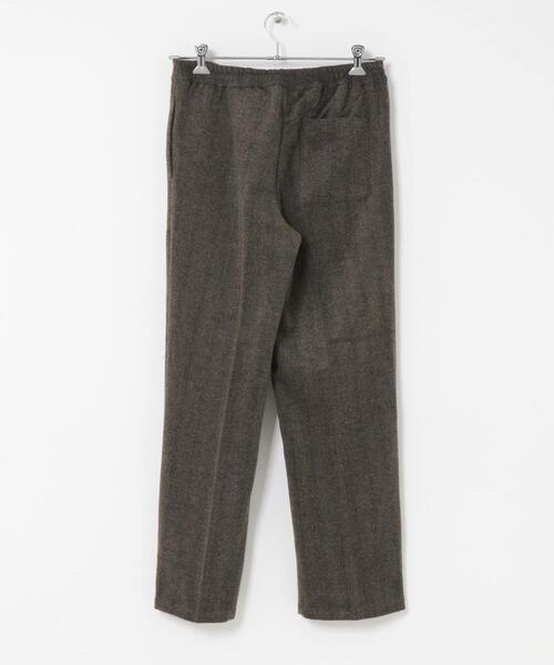 ITEMS URBANRESEARCH(アイテムズ アーバンリサーチ)の「ヘリンボン ウエストイージースラックス(その他パンツ・メンズ・ブラウン/ブラック/グレー・MEDIUM/LARGE)」の6枚目の写真