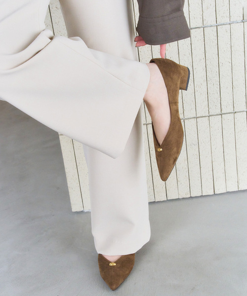 LE TALON（ルタロン）の「《追加》3cmVカットメタルパンプス（パンプス・レディース・レモンイエロー/キャメル/ブラック系その他・25.5cm/22.5cm/23.5cm/24.5cm/25cm/22cm/24cm/23cm）」の3枚目の写真