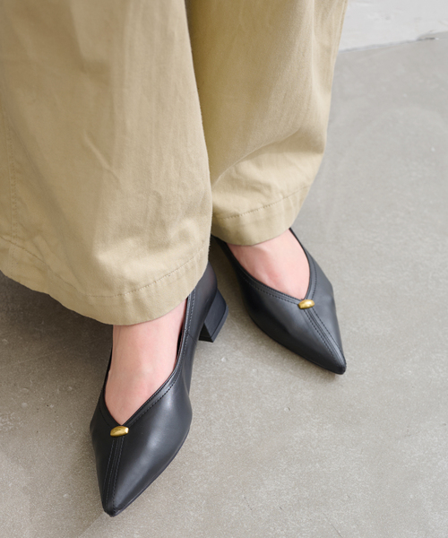 LE TALON（ルタロン）の「《追加》3cmVカットメタルパンプス（パンプス・レディース・レモンイエロー/キャメル/ブラック系その他・25.5cm/22.5cm/23.5cm/24.5cm/25cm/22cm/24cm/23cm）」の18枚目の写真