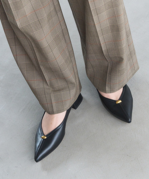 LE TALON（ルタロン）の「《追加》3cmVカットメタルパンプス（パンプス・レディース・レモンイエロー/キャメル/ブラック系その他・25.5cm/22.5cm/23.5cm/24.5cm/25cm/22cm/24cm/23cm）」の11枚目の写真