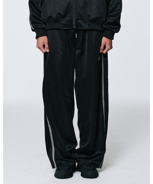 AAMBITION(アアンビション)の「ジャカードライントラックパンツ(ブラック)(スウェットパンツ・メンズ・その他・1(M)/2(L))」の1枚目の写真