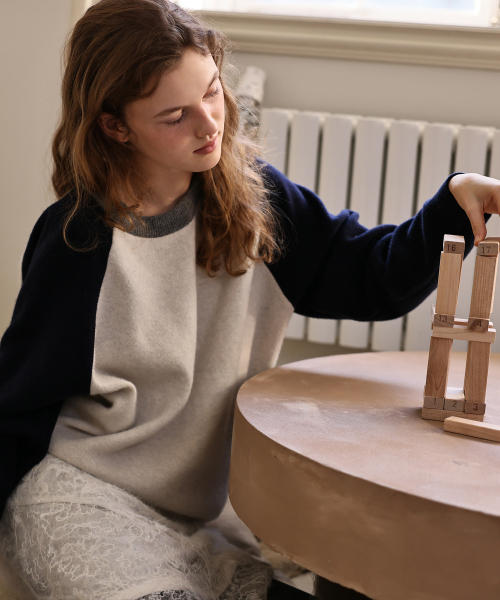 ANDNEEDS(アンドニーズ)の「Clay raglan knit (navy)(ニット/セーター・レディース・その他・FREE)」の4枚目の写真