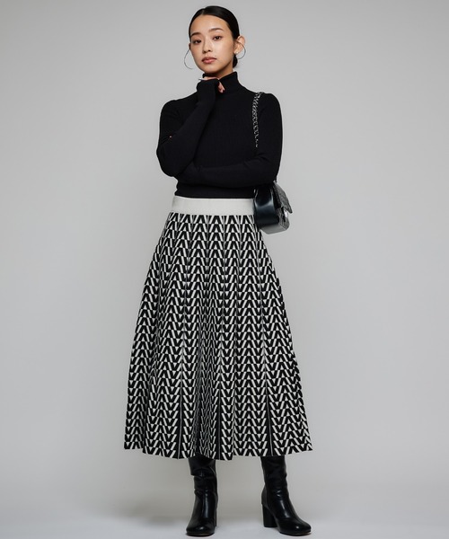 Narcissus（ナルシス）の「ガラニットフレアスカート（スカート・レディース・ブラック・FREE）」の2枚目の写真