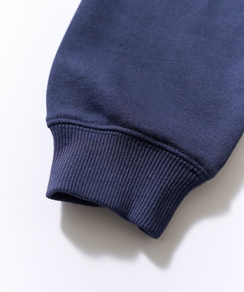 MAISON CLUB（メゾンクラブ）の「【MAISON CLUB】ワンポイント刺繍スウェット LESS IS MORE（スウェット・メンズ・ブラック/グレー/グリーン/ホワイト/ネイビー・M/L/2XL/XL）」の8枚目の写真