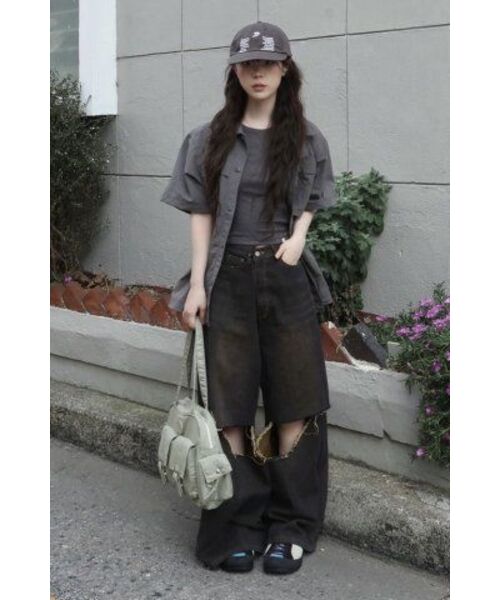 SSERPE(セルぺ)の「ディストロイドニワイドデニムパンツダーティーブルー&マスタード(デニムパンツ・レディース・その他・SMALL/MEDIUM/LARGE/X-SMALL)」の11枚目の写真