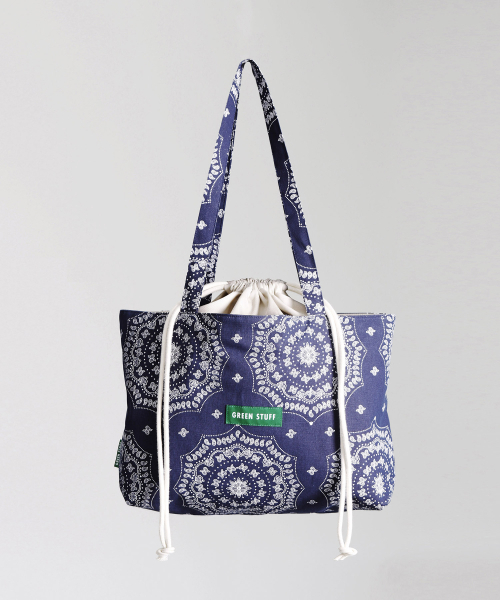 GREEN STUFF(グリーンスタッフ)の「boat string bag 66 paisley - navy M(エコバッグ/サブバッグ・レディース・その他・FREE)」の1枚目の写真