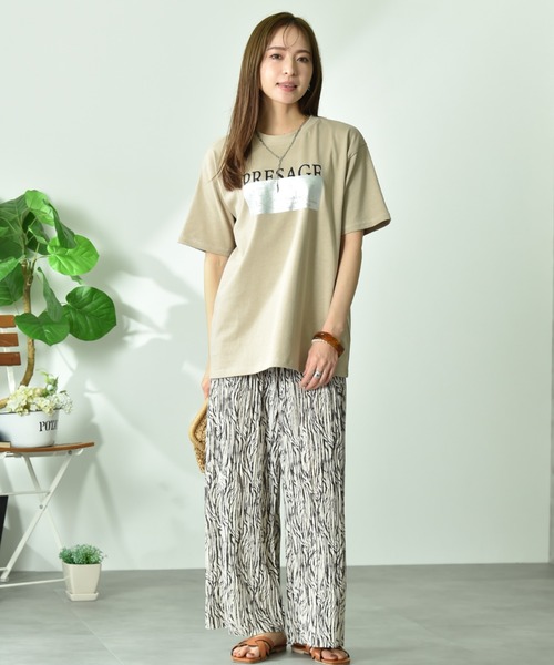 INTERPLANET(インタープラネット)の「【UV・接触冷感】箔プリント&ロゴ入りTシャツ(Tシャツ/カットソー・レディース・ライトベージュ/チャコールグレー/オフホワイト・FREE)」の15枚目の写真