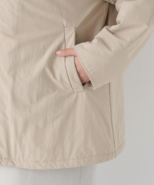 human woman（ヒューマンウーマン）の「◆中綿ブルゾン（ブルゾン・レディース・ベージュ/ブルー・MEDIUM）」の13枚目の写真