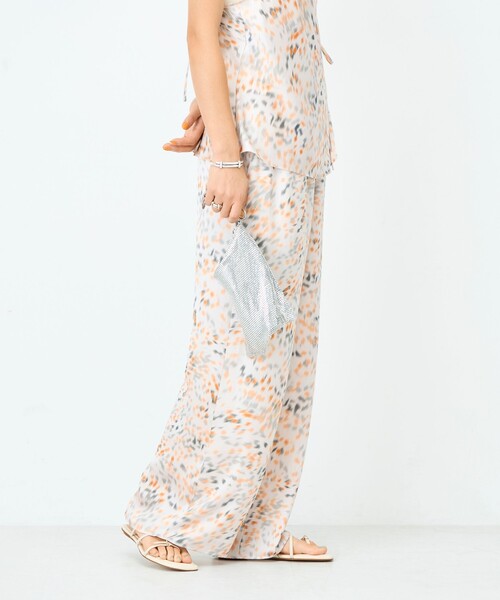 NOLLEY’S Sophi（ノーリーズソフィ）の「ウォッシャブルブラープリントイージーパンツ（その他パンツ・レディース・ピンク系その他/ホワイト系その他2・38）」の21枚目の写真