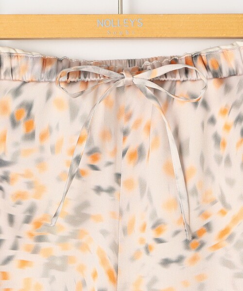 NOLLEY’S Sophi（ノーリーズソフィ）の「ウォッシャブルブラープリントイージーパンツ（その他パンツ・レディース・ピンク系その他/ホワイト系その他2・38）」の9枚目の写真