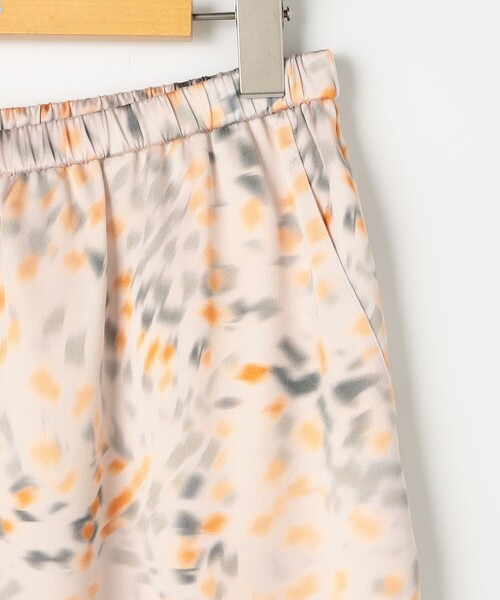 NOLLEY’S Sophi（ノーリーズソフィ）の「ウォッシャブルブラープリントイージーパンツ（その他パンツ・レディース・ピンク系その他/ホワイト系その他2・38）」の8枚目の写真