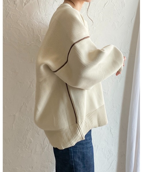 She's Closet(シーズクローゼット)の「配色ボリューム袖ドルマンスリーブオーバーサイズニットプルオーバー(ニット/セーター・レディース・ブラック/アイボリー・FREE)」の6枚目の写真