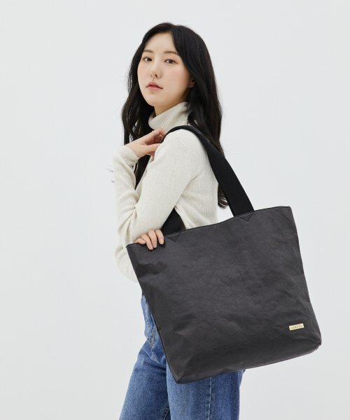 WALLAROO（ワラル）の「ワラル 3wayバッグ ラファオーバーサイズ_ブラック（エコバッグ/サブバッグ・レディース・ブラック・FREE）」の2枚目の写真