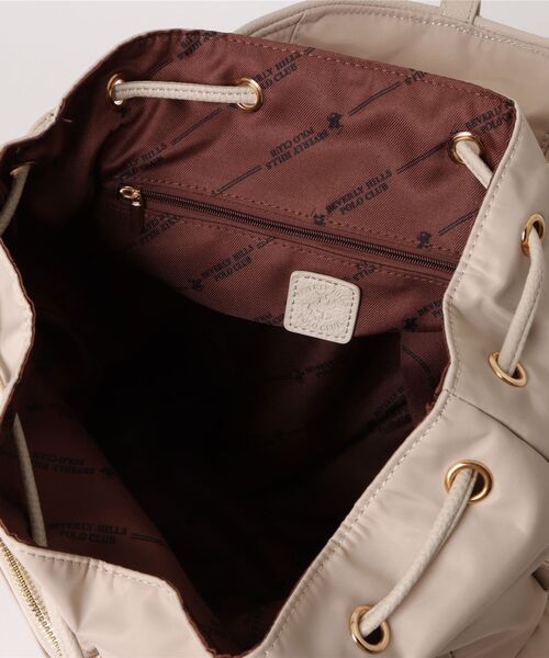 BEVERLY HILLS POLO CLUB（ビバリーヒルズポロクラブ）の「【BEVERLY HILLS POLO CLUB】ナイロンミニリュック（バックパック/リュック・レディース・ベージュ/ネイビー・FREE）」の5枚目の写真