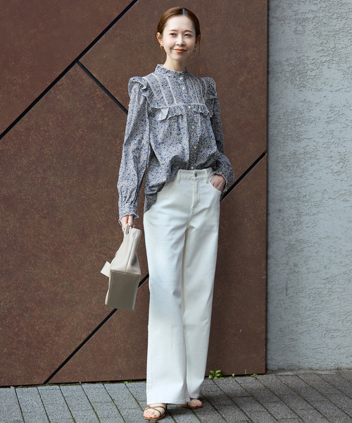 SLOBE IENA（スローブイエナ）の「Petit Flower フリルブラウス（シャツ/ブラウス・レディース・ピンク系その他/サックスブルー・FREE）」の3枚目の写真