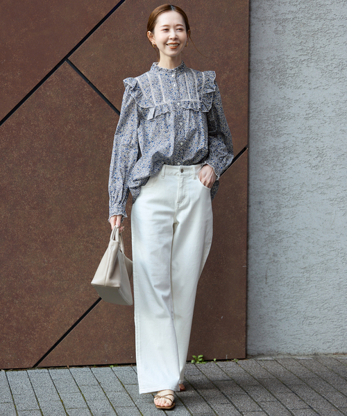 SLOBE IENA（スローブイエナ）の「Petit Flower フリルブラウス（シャツ/ブラウス・レディース・ピンク系その他/サックスブルー・FREE）」の4枚目の写真