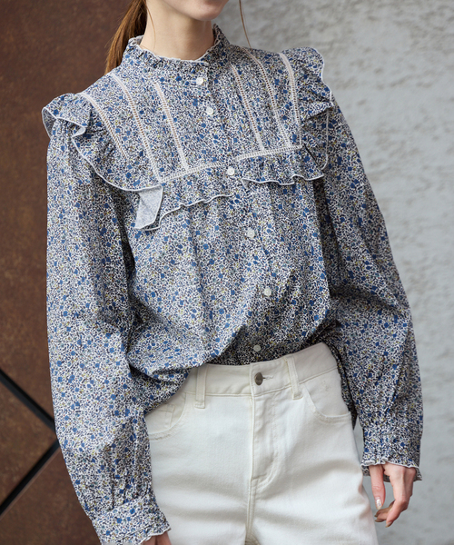 SLOBE IENA（スローブイエナ）の「Petit Flower フリルブラウス（シャツ/ブラウス・レディース・ピンク系その他/サックスブルー・FREE）」の6枚目の写真