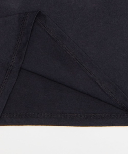 LUCY(ルーシー)の「LUCY/【26年春新作】フレアスリーブT(LS)(Tシャツ/カットソー・メンズ・チャコール/ホワイト・MEDIUM/LARGE)」の13枚目の写真