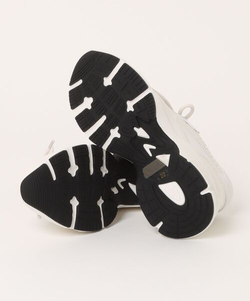 tsumori chisato WALK(ツモリチサトウォーク)の「厚底レースアップニットスニーカー(スニーカー・レディース・ブラック/アイボリー・22.0cm/22.5cm/24.0cm/24.5cm/23.0cm/23.5cm)」の4枚目の写真