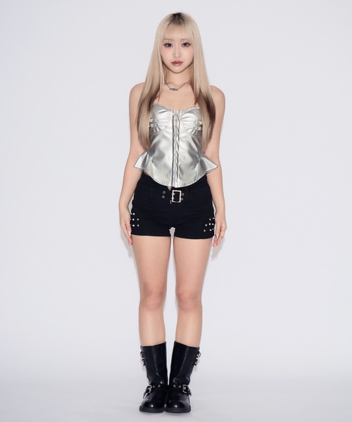 tinkerend(ティンカーエンド)の「Belted Faux Leather Tube Top / ベルト付きフェイクレザーチューブトップ カップ付(チューブトップ・レディース・ブラック/シルバー・FREE)」の18枚目の写真