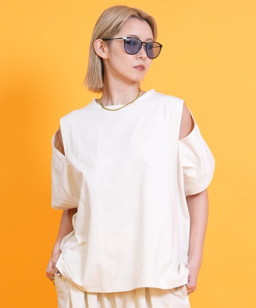 Ungrid(アングリッド)の「Ungrid/アングリッド 半袖 Tシャツ ショルダースリット 水陸両用 561301 UT(Tシャツ/カットソー・レディース・ブラック/ブルー/ホワイト・M)」の5枚目の写真