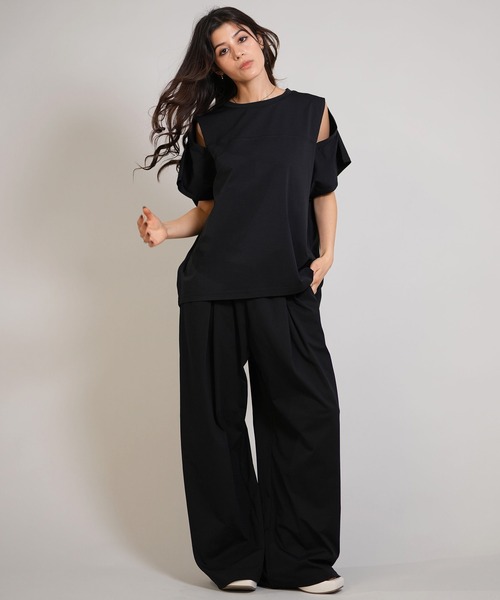 Ungrid(アングリッド)の「Ungrid/アングリッド 半袖 Tシャツ ショルダースリット 水陸両用 561301 UT(Tシャツ/カットソー・レディース・ブラック/ブルー/ホワイト・M)」の15枚目の写真
