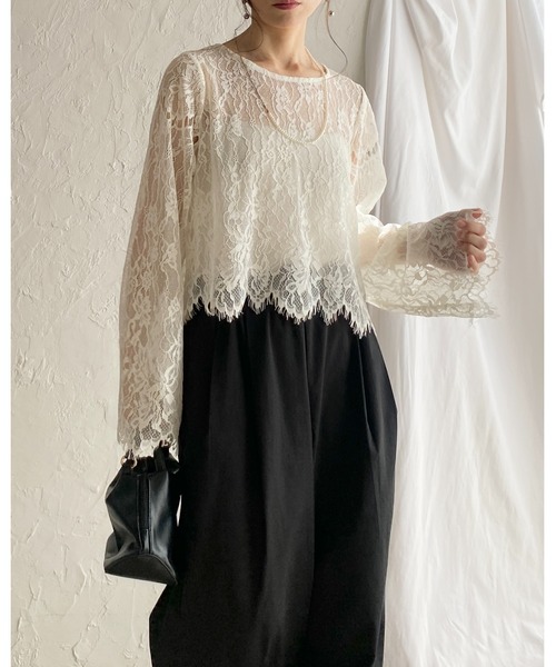 She's Closet(シーズクローゼット)の「長袖 シースルー/シアー スカラップレースブラウス 花柄トップス(シャツ/ブラウス・レディース・ブラック/アイボリー・FREE)」の3枚目の写真