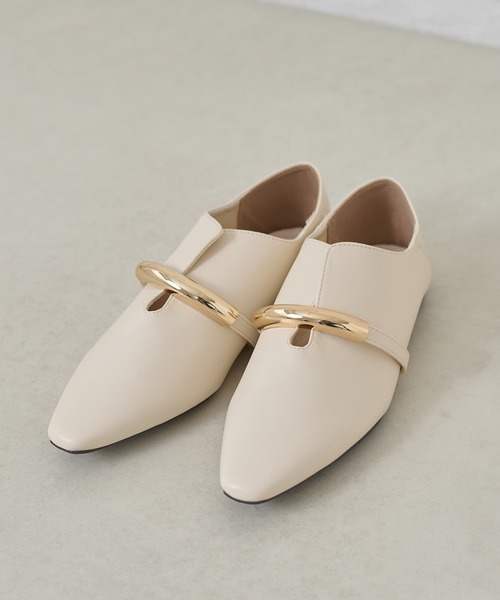 apres jour clair(アプレジュールクレア)の「【apres jour clair】ゴールドモチーフフラットシューズ(パンプス・レディース・アイボリー/ブラック・LARGE/SMALL/MEDIUM/X-LARGE)」の8枚目の写真