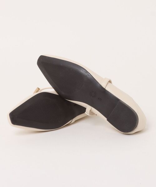 apres jour clair(アプレジュールクレア)の「【apres jour clair】ゴールドモチーフフラットシューズ(パンプス・レディース・アイボリー/ブラック・LARGE/SMALL/MEDIUM/X-LARGE)」の14枚目の写真