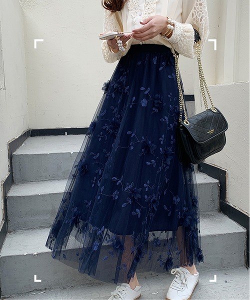 AMAJI（アマジ）の「刺繍チュールロングスカート（スカート・レディース・ネイビー/ホワイト/ピンク/ブルー/ブラック・FREE）」の3枚目の写真