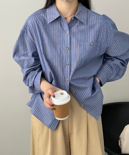 semplice(センプリチェ)の「ストライプ柄 オーバーサイズ シャツ(シャツ/ブラウス・レディース・ブルー/ホワイト・F)」の2枚目の写真