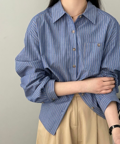 semplice(センプリチェ)の「ストライプ柄 オーバーサイズ シャツ(シャツ/ブラウス・レディース・ブルー/ホワイト・F)」の7枚目の写真