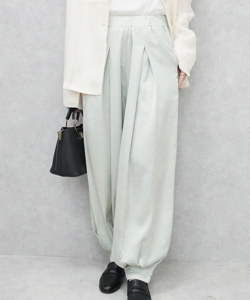 SELECT LEVERY(セレクトリベリー)の「サテンパンツ(その他パンツ・レディース・ミント/ライトベージュ/ブラック・MEDIUM)」の3枚目の写真