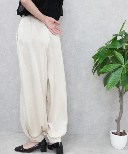 SELECT LEVERY(セレクトリベリー)の「サテンパンツ(その他パンツ・レディース・ミント/ライトベージュ/ブラック・MEDIUM)」の22枚目の写真