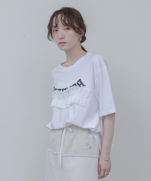 Eimee Law（エイミーロウ）の「ウェーブフリルロゴプリントTシャツ（Tシャツ/カットソー・レディース・オフホワイト/サックスブルー/ライトベージュ/ブラック・FREE）」の8枚目の写真