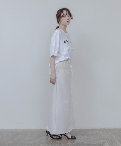 Eimee Law（エイミーロウ）の「ウェーブフリルロゴプリントTシャツ（Tシャツ/カットソー・レディース・オフホワイト/サックスブルー/ライトベージュ/ブラック・FREE）」の10枚目の写真