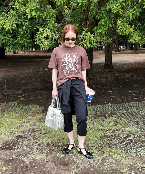 CITEN(シテン)の「<CITEN>ロゴフラワーT(Tシャツ/カットソー・レディース・ネイビー/ホワイト/ダークブラウン・FREE)」の1枚目の写真