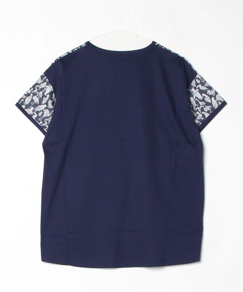 BRODIAEA(ブローディア)の「BRODIAEA リバティープリント鳥柄Tシャツ 日本製 半袖(Tシャツ/カットソー・レディース・ネイビー/イエロー/オフホワイト・40)」の9枚目の写真