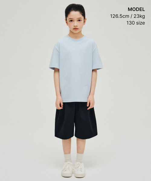 MUSINSA STANDARD KIDS（ムシンサスタンダードキッズ）の「クールタッチワンタックバミューダパンツ[ブラック]（その他パンツ・レディース・その他・110/120/130/140/150/160）」の2枚目の写真